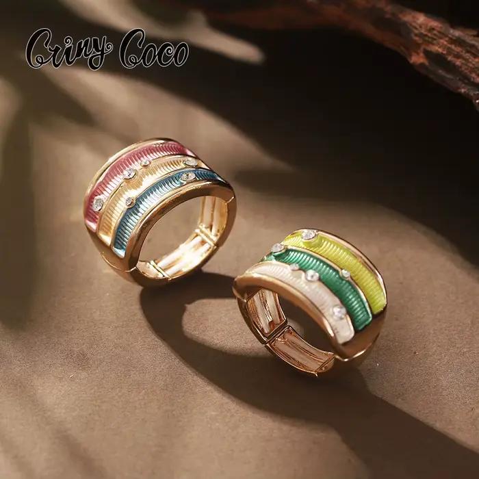 Bague géométrique rétro réglable en alliage de zinc avec strass blanc ou kaki pour femmes occasions spéciales et quotidiennes
