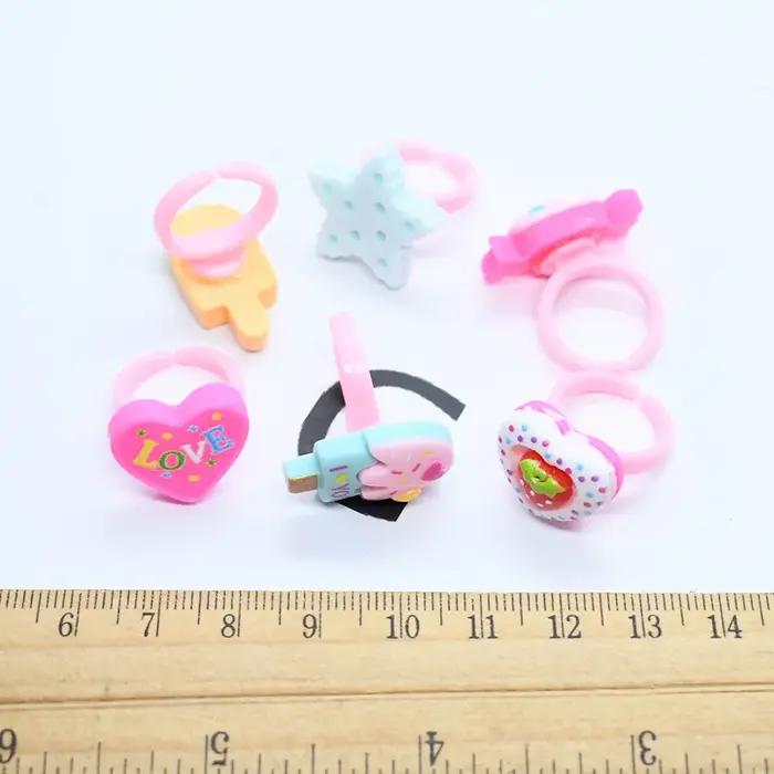 Bagues mignonnes pour filles style gâteau et desserts pour occasions spéciales parties anniversaires et jeux thé fantaisie imaginative