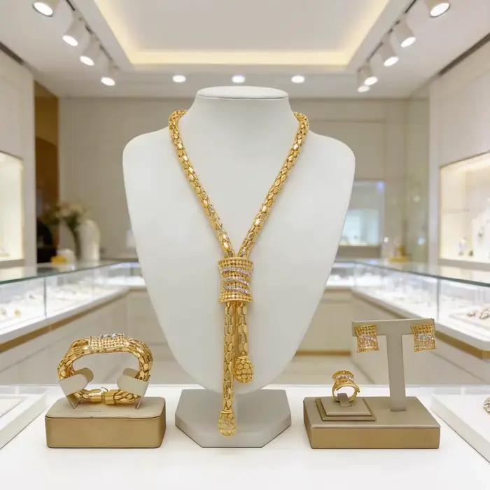 Ensemble de bijoux plaqués or de dubaï