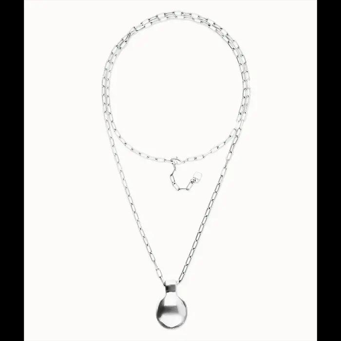 En 2026, un collier long géométrique de niche apparaîtra en Europe et en Amérique