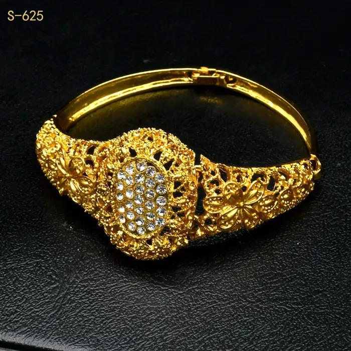 Ensemble de bijoux de mariée indien plaqués or pour femmes