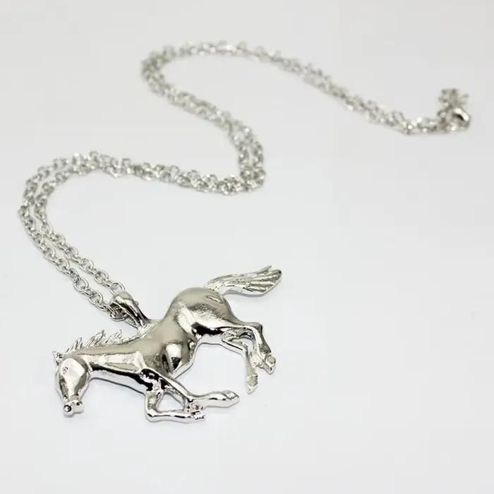 Collier à breloques cheval pour femme, déclaration de bijoux, pendentif en cours d'exécution, mode