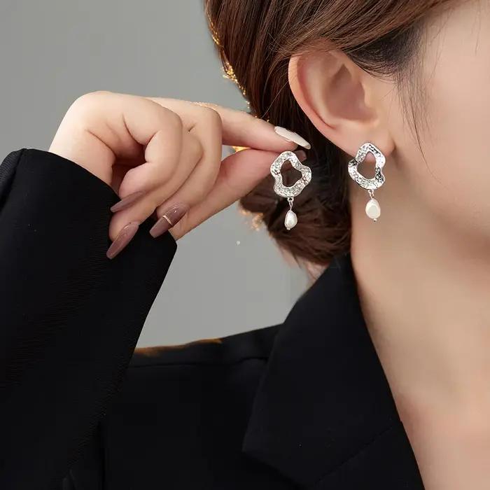 Amaiyllis-Boucles d'oreilles en perles baroques de Bergame irrégulières pour dames