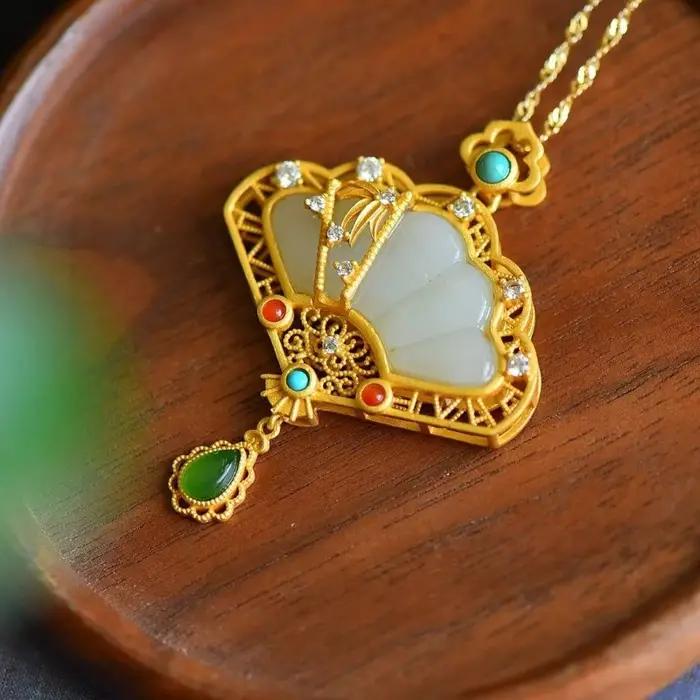 Pendentif en forme d'éventail en jade blanc naturel Hetian