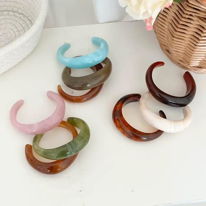 Bracelets de manchette en acrylique ouverts à la mode pour femmes
