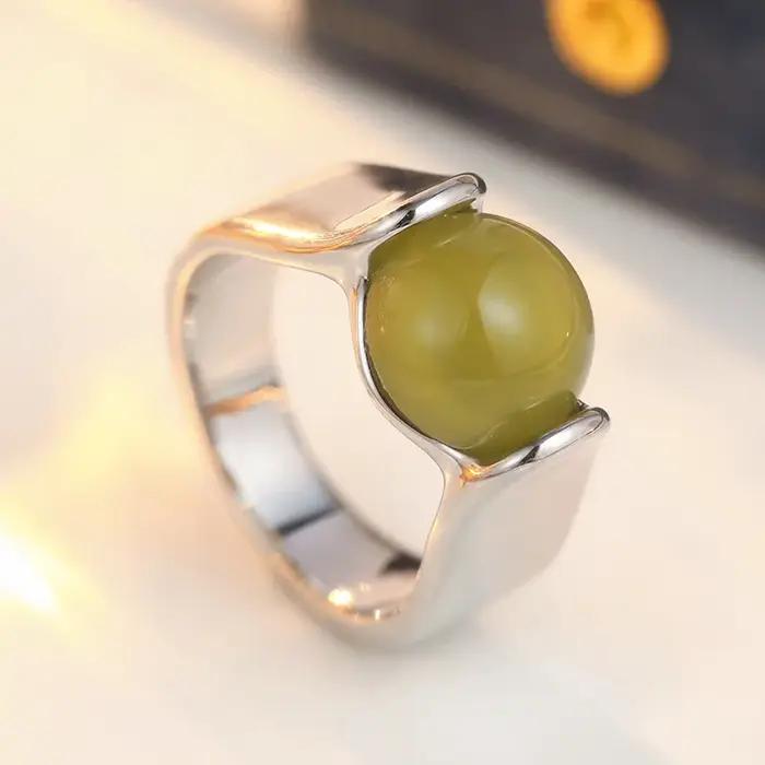 Bague de cocktail en laiton avec pierre verte incrustée pour femmes, style vendange, pour usage quotidien et occasions festives
