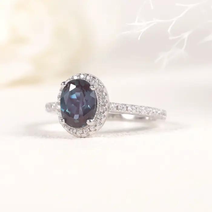 GEM'S BALLET Ovale 6X8mm Halo Lab Alexandrite Bague de fiançailles en argent sterling 925 Anniversaire