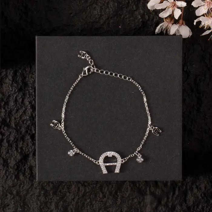 Bracelet fer à cheval scintillant délicat et raffiné pour femmes, bijoux fins de haute qualité, à la mode, pour fête d'anniversaire