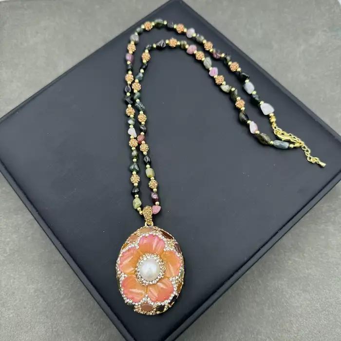 Ensemble de Bijoux Bohème Tourmaline Naturelle Perle de Coquillage Fleurs de Rose Collier Bracelet Bagues Occasions Spéciales