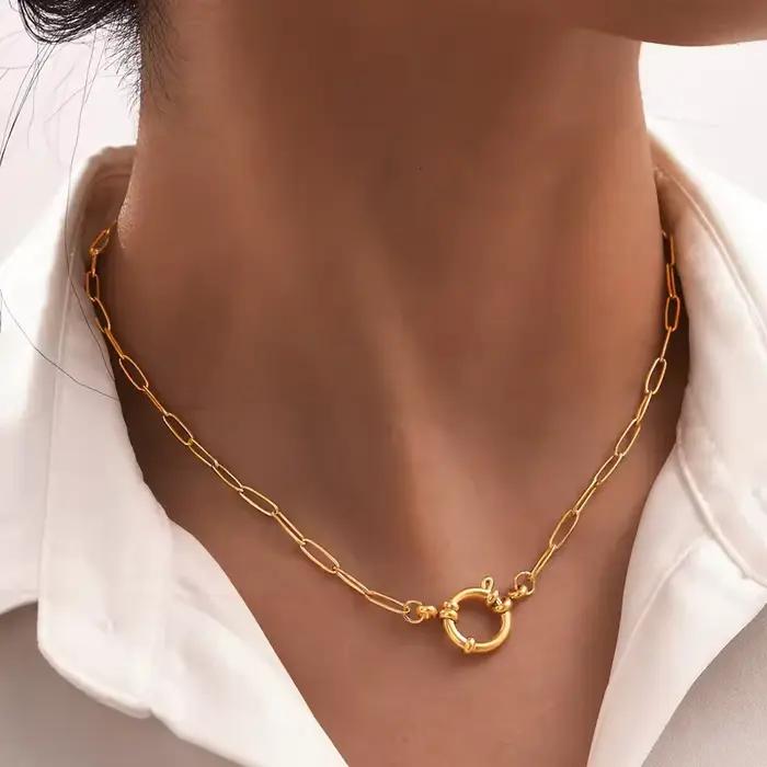 Collier ras-du-cou pour femme en acier inoxydable avec fermoir marin