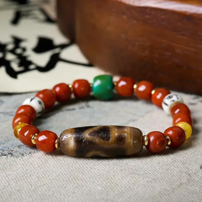 Bracelet en perles d'agate rouge style tibétain pour femmes avec perles Bodhi Dzi pour occasions spéciales elegance et sophistication