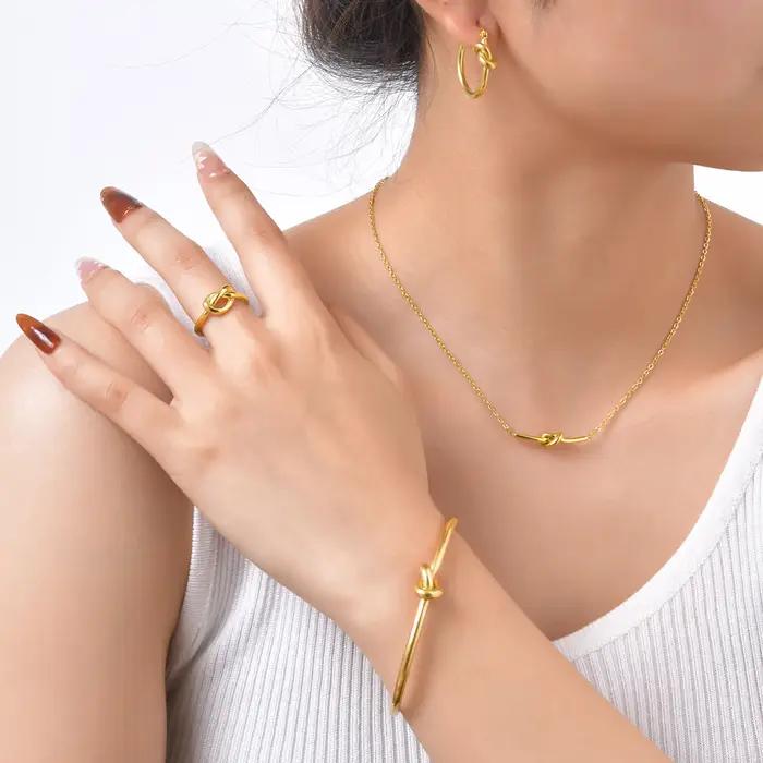 Collier pendentif à nouer le nœud pour femmes