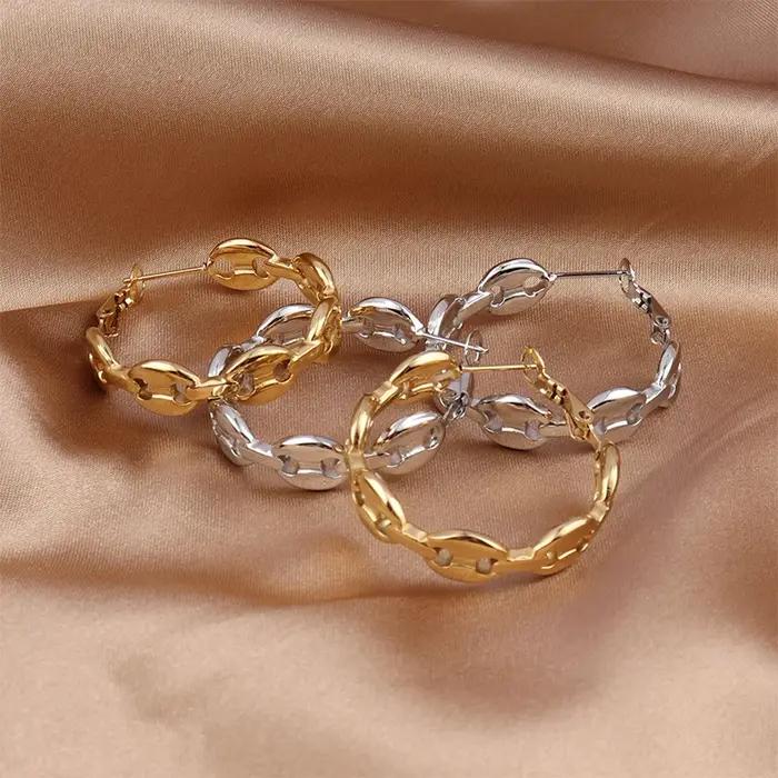 Boucles d'oreilles créoles vintage en acier inoxydable plaqué or 18 carats en forme de grain de café pour femmes et