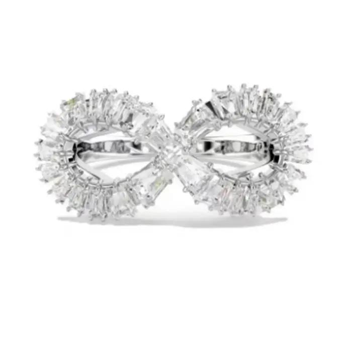 Nouvelle bague exquise personnalisée en forme d'éventail
