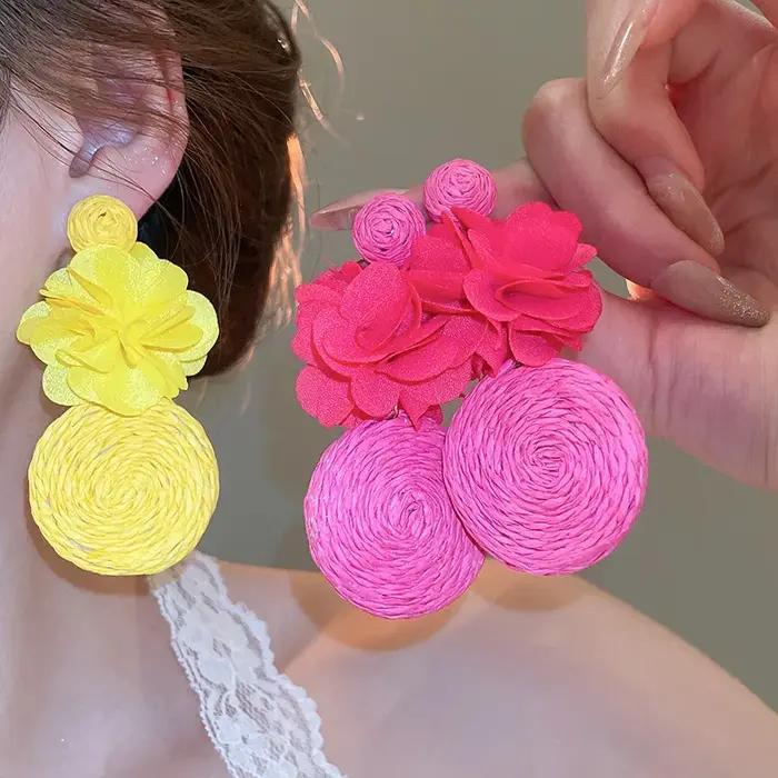 Boucles d'oreilles pendantes en tissu de raphia pour femme