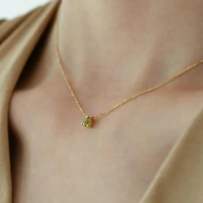 Collier de luxe en argent incrusté vert Olive pour femme