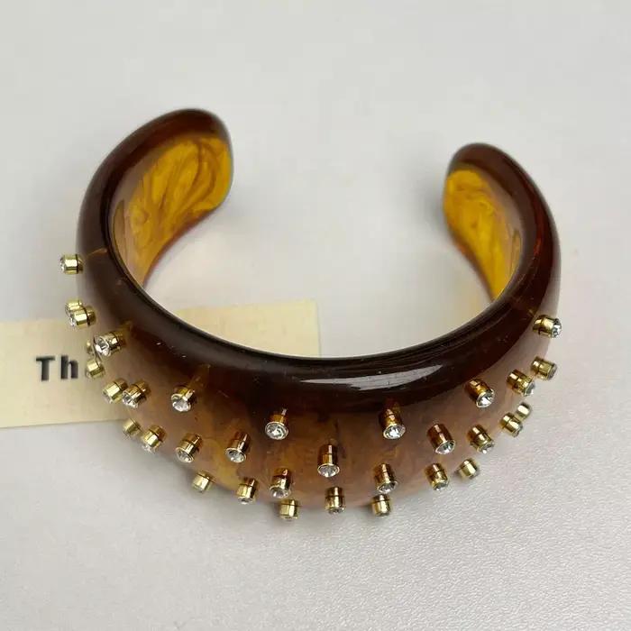 Bracelets Ouverts en Résine Rétro Style Vintage Motifs Ronds Pour Femmes Occasions Spéciales Décoration De Manchette Polyvalente