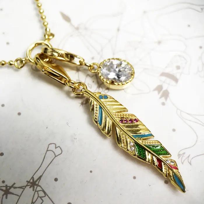 Collier à breloques plume dorée et ovale CZ printemps argent sterling 925 cadeau femme mariage occasions spéciales