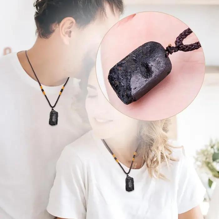 Pendentif Tourmaline Noire pierre brute collier en cristal naturel ornement en pierre épaisse énergie de guérison noire bijoux pour femmes occasions spéciales