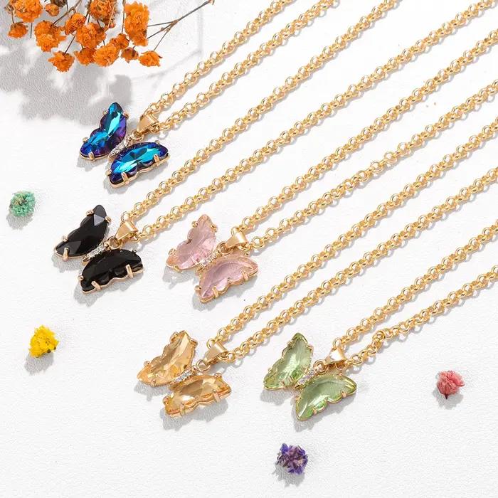 Collier à breloques papillon mignon pour femmes