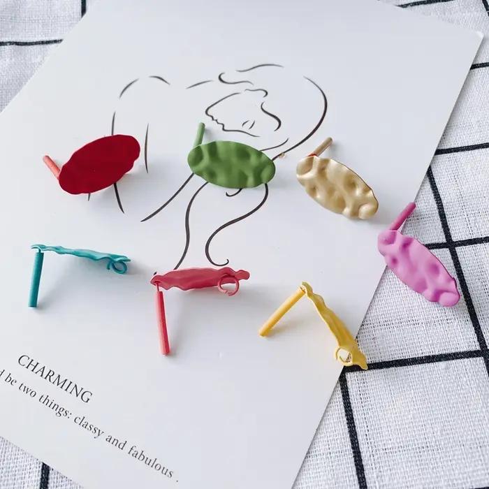 Boucles d'oreilles ovales irrégulières en fer pulvérisé avec plusieurs couleurs pour bricolage de bijoux et occasions spéciales pour femmes