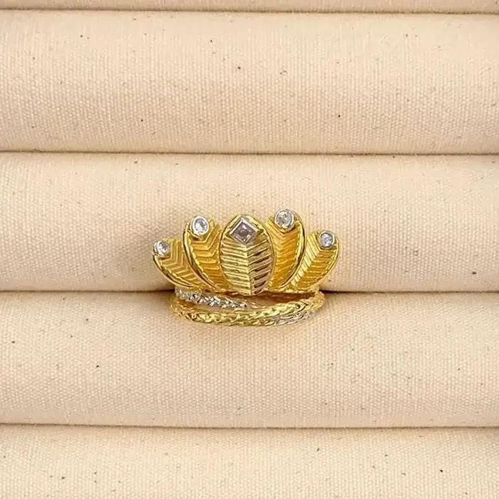 Bague couronne de luxe légère et classique pour femmes