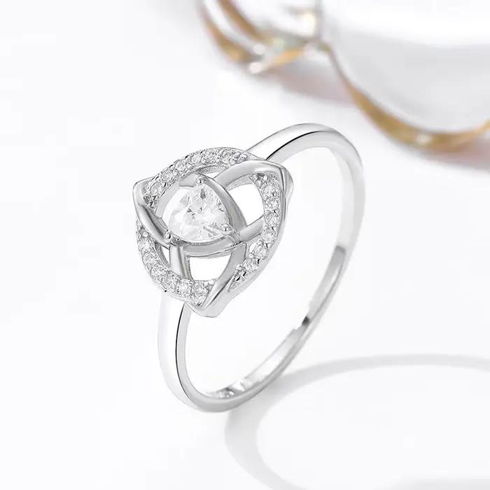 YILUOCD Triquetra trinité noeud cubique zircone bague infini éternité celtique