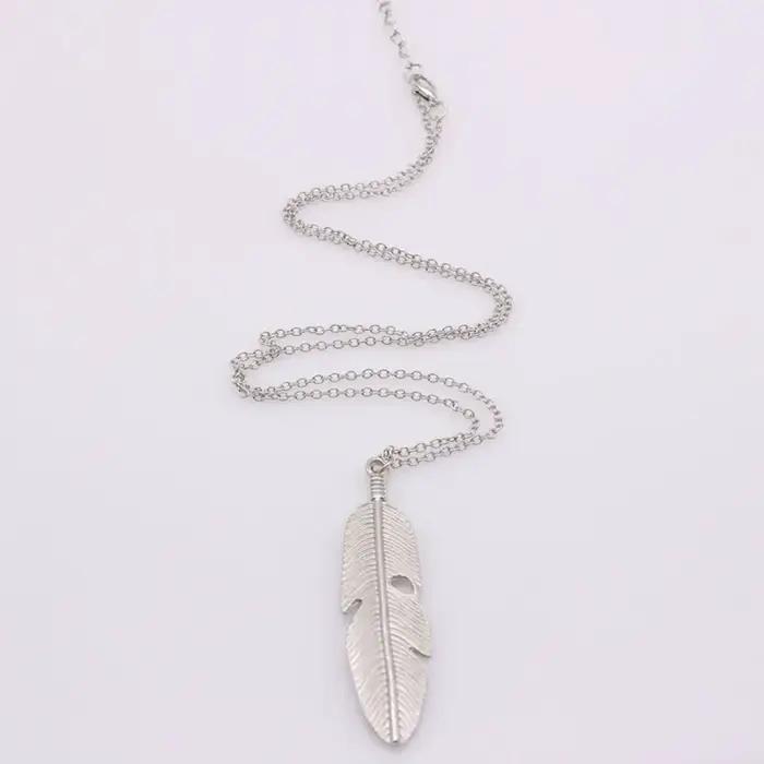 Collier à pendentif en plumes pour femmes