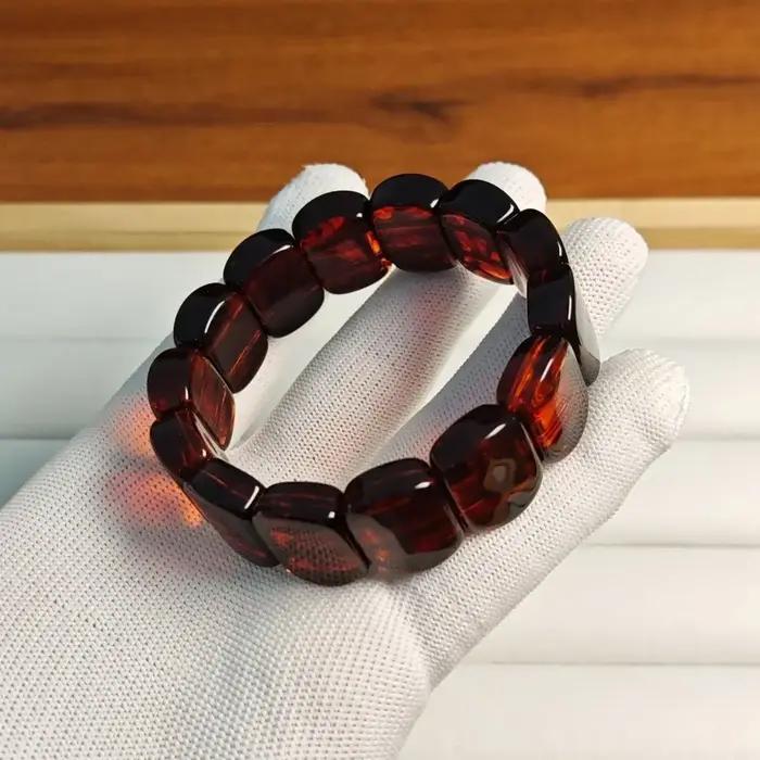 Bracelet en ambre rouge naturel bracelet de perles de guérison bijou fin pour hommes et femmes cadeau d'occasion spéciale