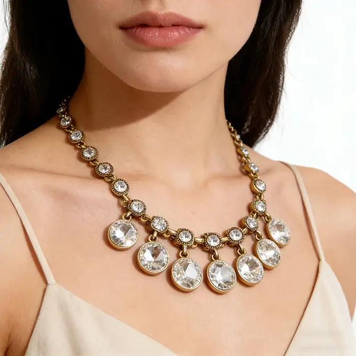Collier pendentif rond en cristal de couleur or et argent rétro pour femmes