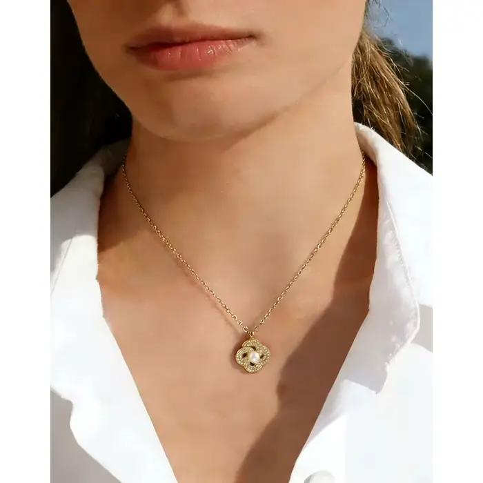 YACHAN Collier pendentif en cristal de luxe pour femmes Chic Vintage Plaqué or 18K en acier inoxydable Bijoux tendance