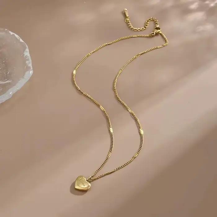 Collier couleur or, 1 pièce
