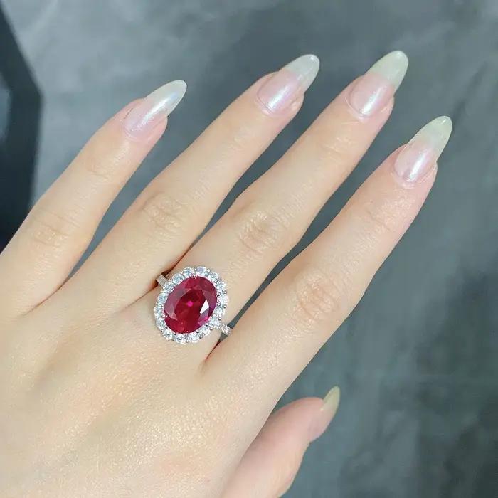 Bague en or super blanc de forme nar18 carats pour femme