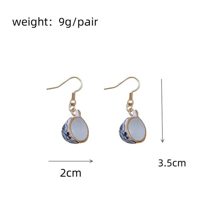 Boucles d'oreilles en céramique émaillée faites à la main pour femmes style rétro tasse à thé occasions spéciales vintage