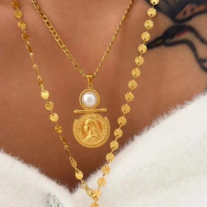 Collier pendentif pièce de monnaie reine perle pour femmes