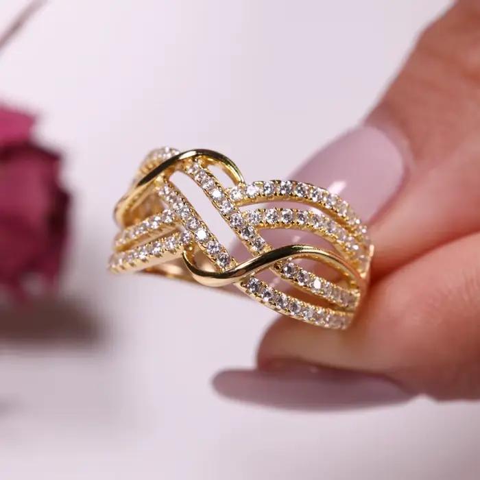 Bagues croisées Huitan en zircone cubique pour mariage, alliances de mariage modernes et élégantes pour femmes, bijoux tendance à offrir pour grandes occasions