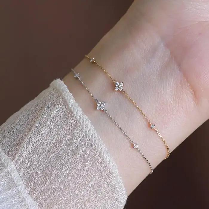 Bracelet en Argent Sterling 925 Galvanisé en Or 18 Carats Incrusté de Fleurs de Zircone Blanc Pour Femmes Occasions Spéciales