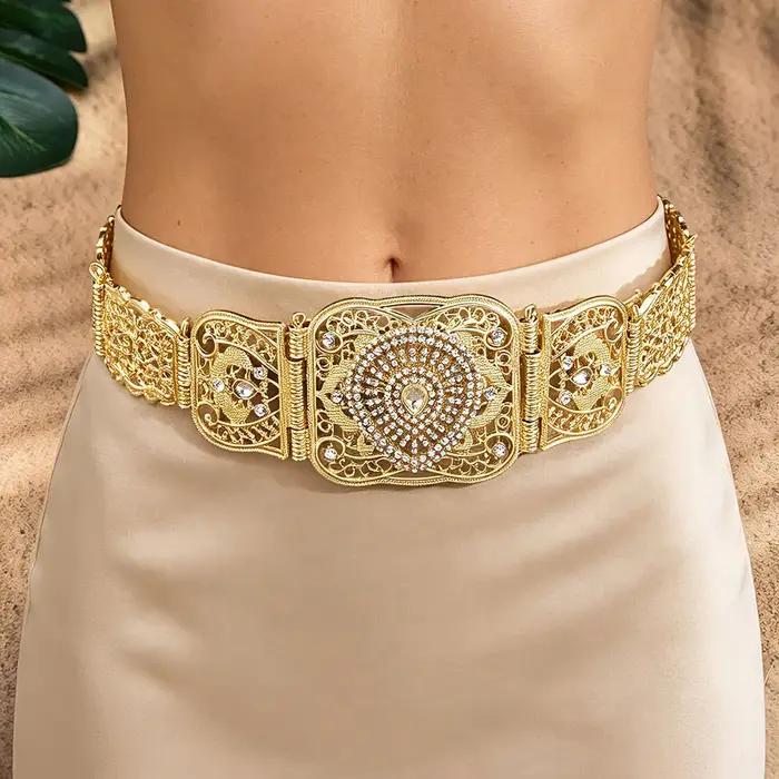 Chaîne de taille dorée pour femme