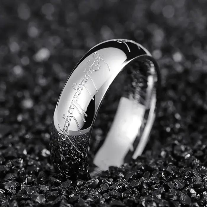 Seigneur des anneaux bague en acier inoxydable de pouvoir sculpté raffiné