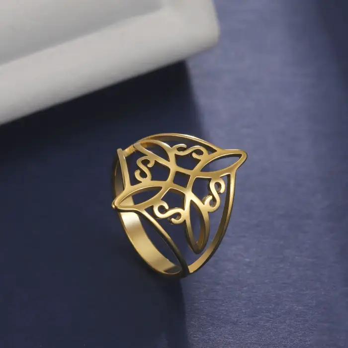 Bague à nœud celtique pour femmes