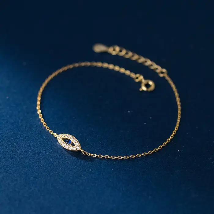 Bracelet en argent sterling 925 serti de zirconium blanc élégant à offrir pour femmes occasions festives et romantiques