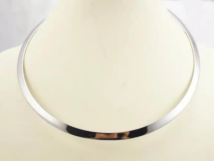 Collier Simple en acier inoxydable pour femmes