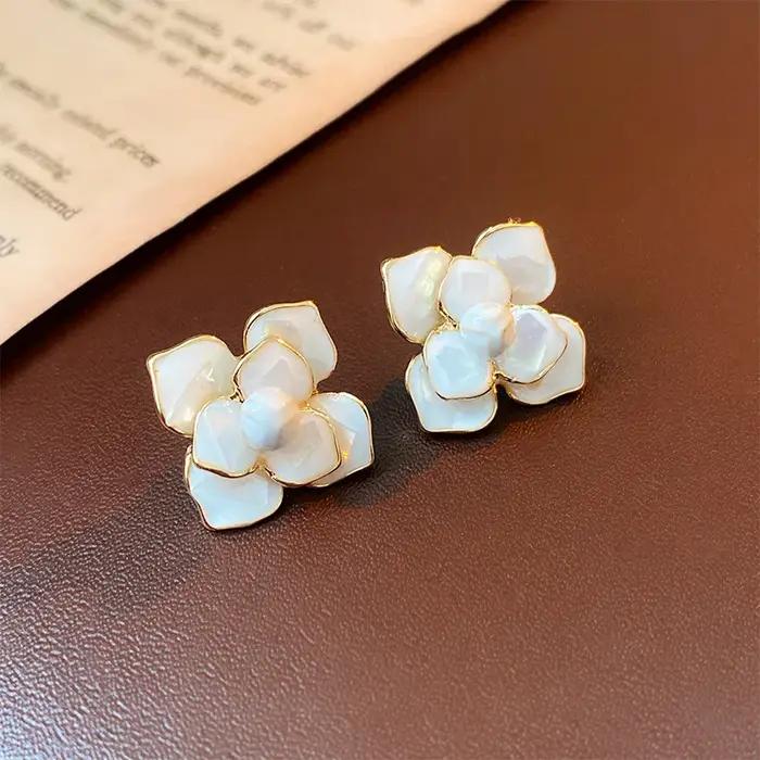 Boucles d'oreilles en résine fleur