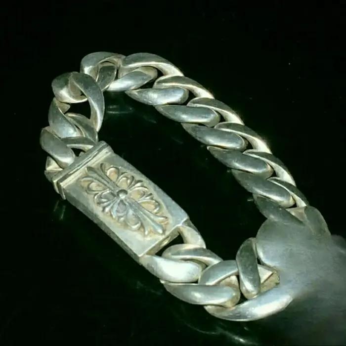 Bracelet en argent tibétain antique de collection design ethnique fait main bijou punk élégant et audacieux cadeau porte-bonheur occasions spéciales