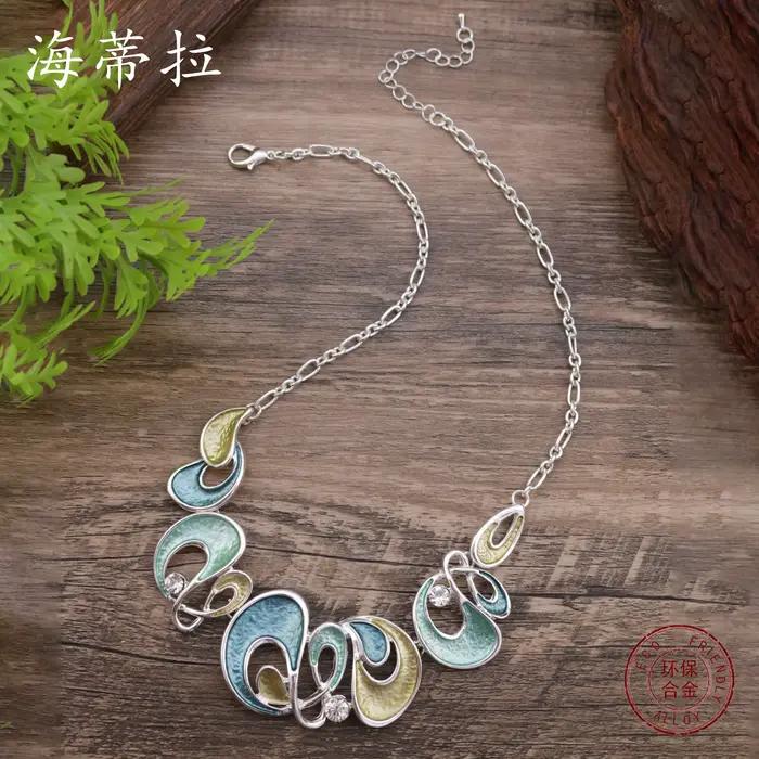 Nouveau collier fleur émaillée creuse en alliage