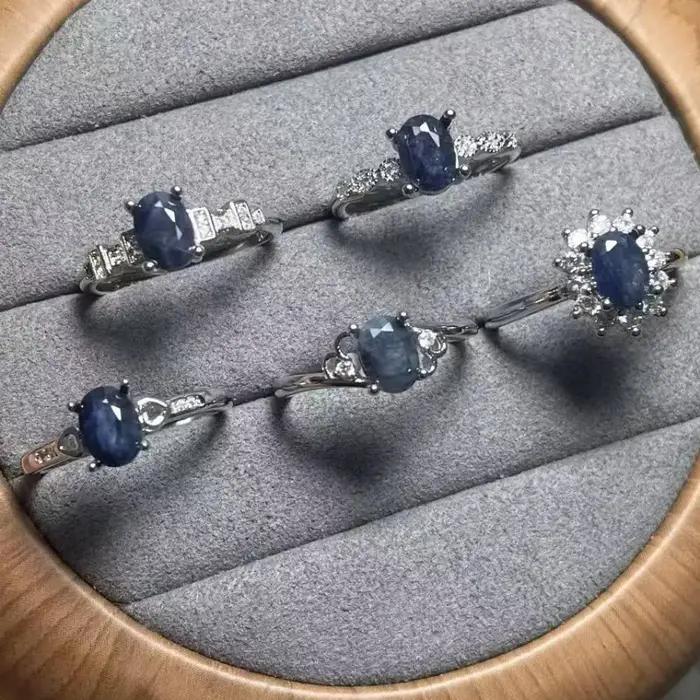 Bague réglable en saphir noir naturel de faible qualité