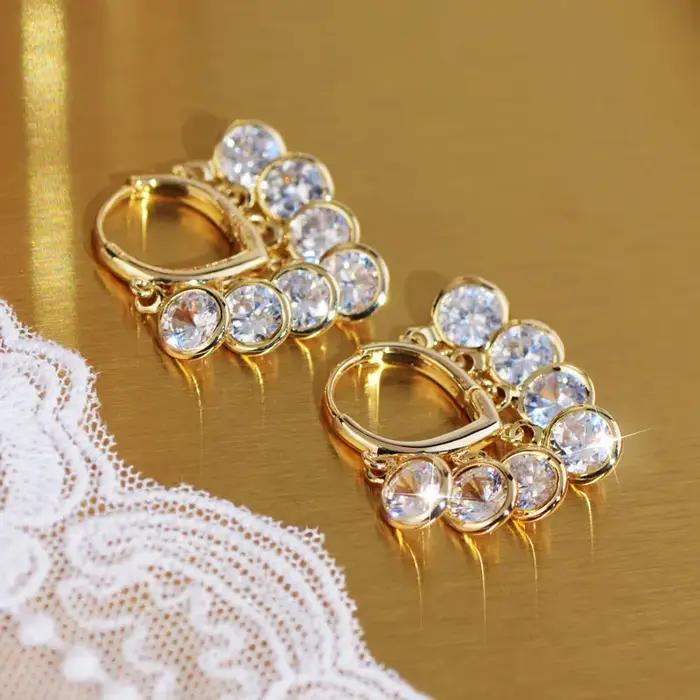 Boucles d'oreilles à clip en or véritable 14 carats et zircons AAA forme goutte d'eau pour mariage et anniversaire