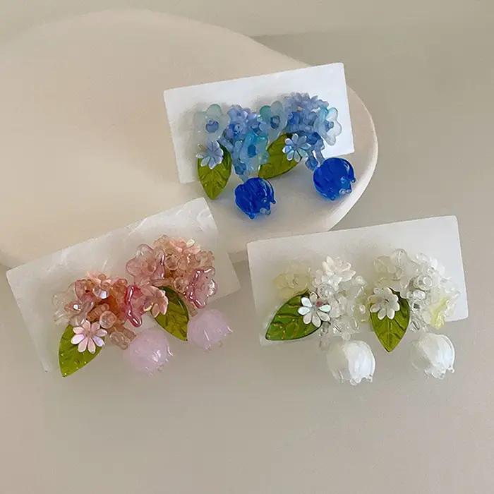 Boucles d'oreilles en résine fleuries pour femmes romantiques mignonnes accessoires de vacances bijoux de styliste cadeaux de fête occaions spéciales