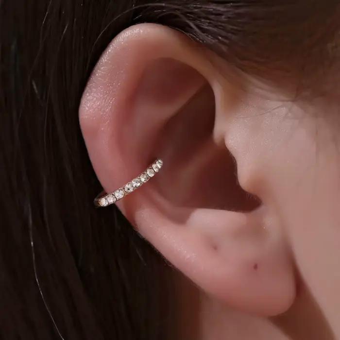 Boucles d'oreilles Helix Cartilage Full Diamond Stud pour femme