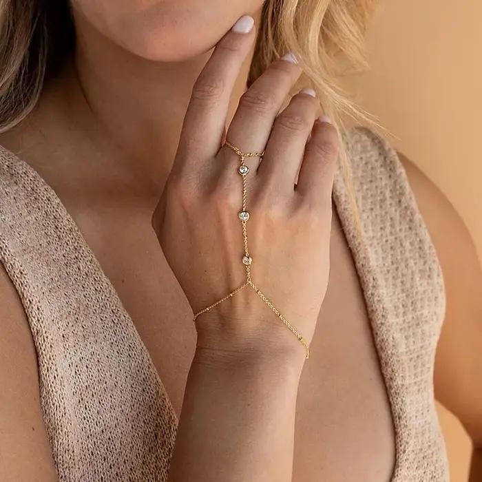 Chaîne à main anneau Bracelet bijoux pour femmes fille délicate 14k plaqué or à la mode 2024 été